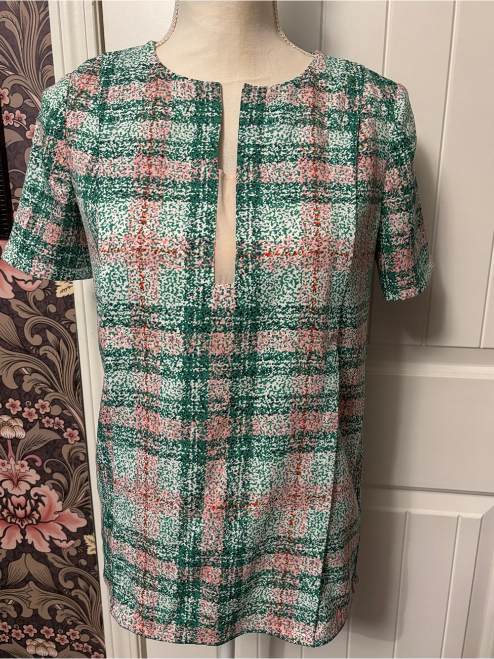 cooper & ella Green and Pink Speckled Split-Neck Top